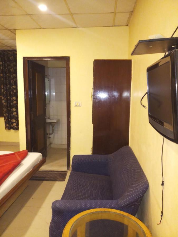 Hotel Diplomat Inn Neu-Delhi Exterior foto