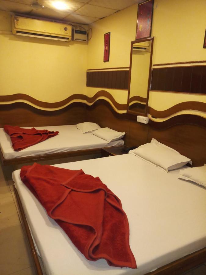 Hotel Diplomat Inn Neu-Delhi Exterior foto